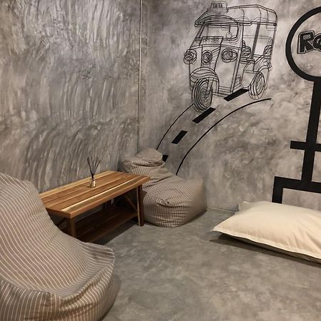 Blackjack Bar And Hostel Bãi biển Chaweng Ngoại thất bức ảnh