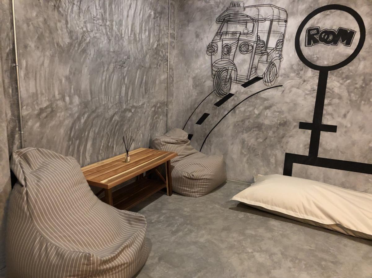 Blackjack Bar And Hostel Bãi biển Chaweng Ngoại thất bức ảnh