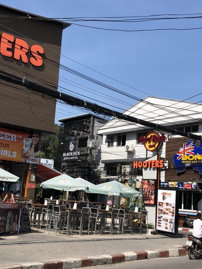 Blackjack Bar And Hostel Bãi biển Chaweng Ngoại thất bức ảnh